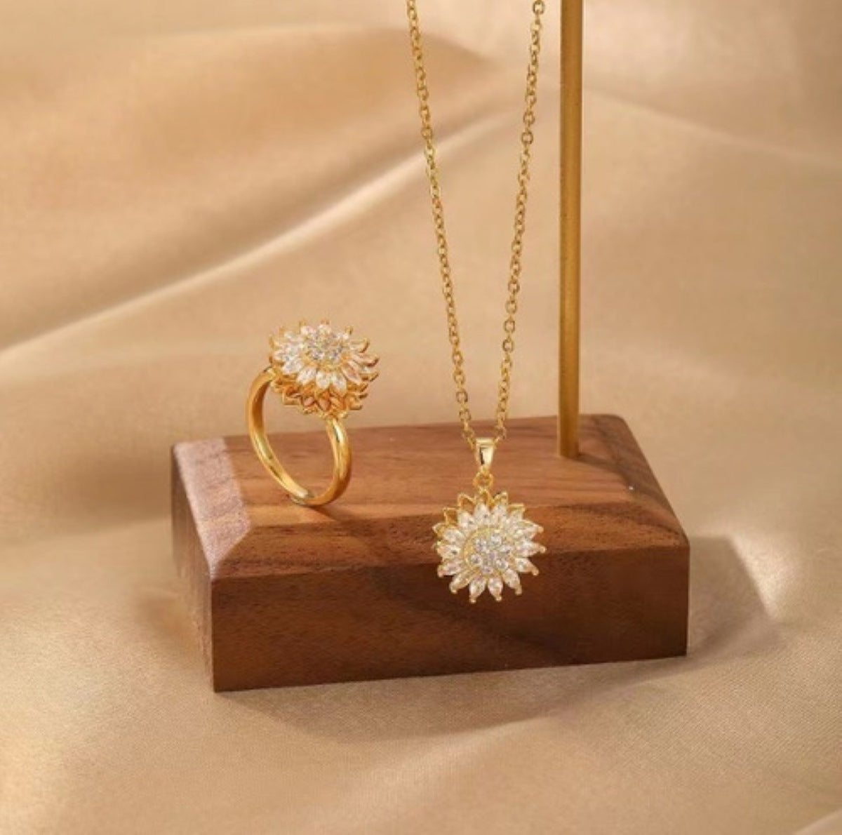 🌻 Set Girasol De Lujo – Collar y Anillo ✨  SKU: 3077